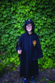 Kolli: 1 Wizard Cloak & Glasses, Black, Size 7-8