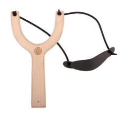 Kolli: 1 Slingshot with 10 wadded "bullets"