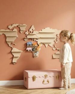 Kolli: 1 World Map Animal Shelf