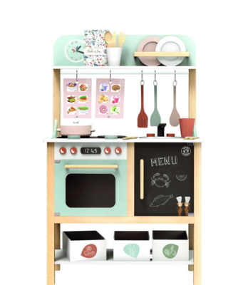 Kitchen w/20 accessories