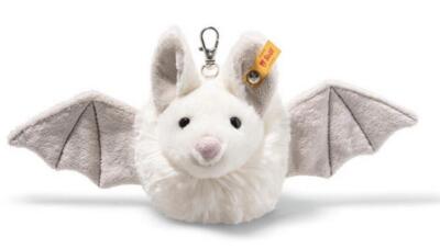 Kolli: 3 Pendant Batilda bat, white