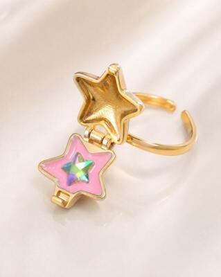 Kolli: 6 Tiny Treasures Locket Ring